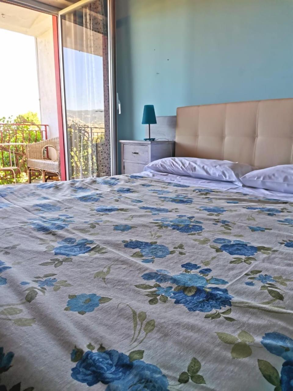 B&B Xenia Patti Exteriör bild
