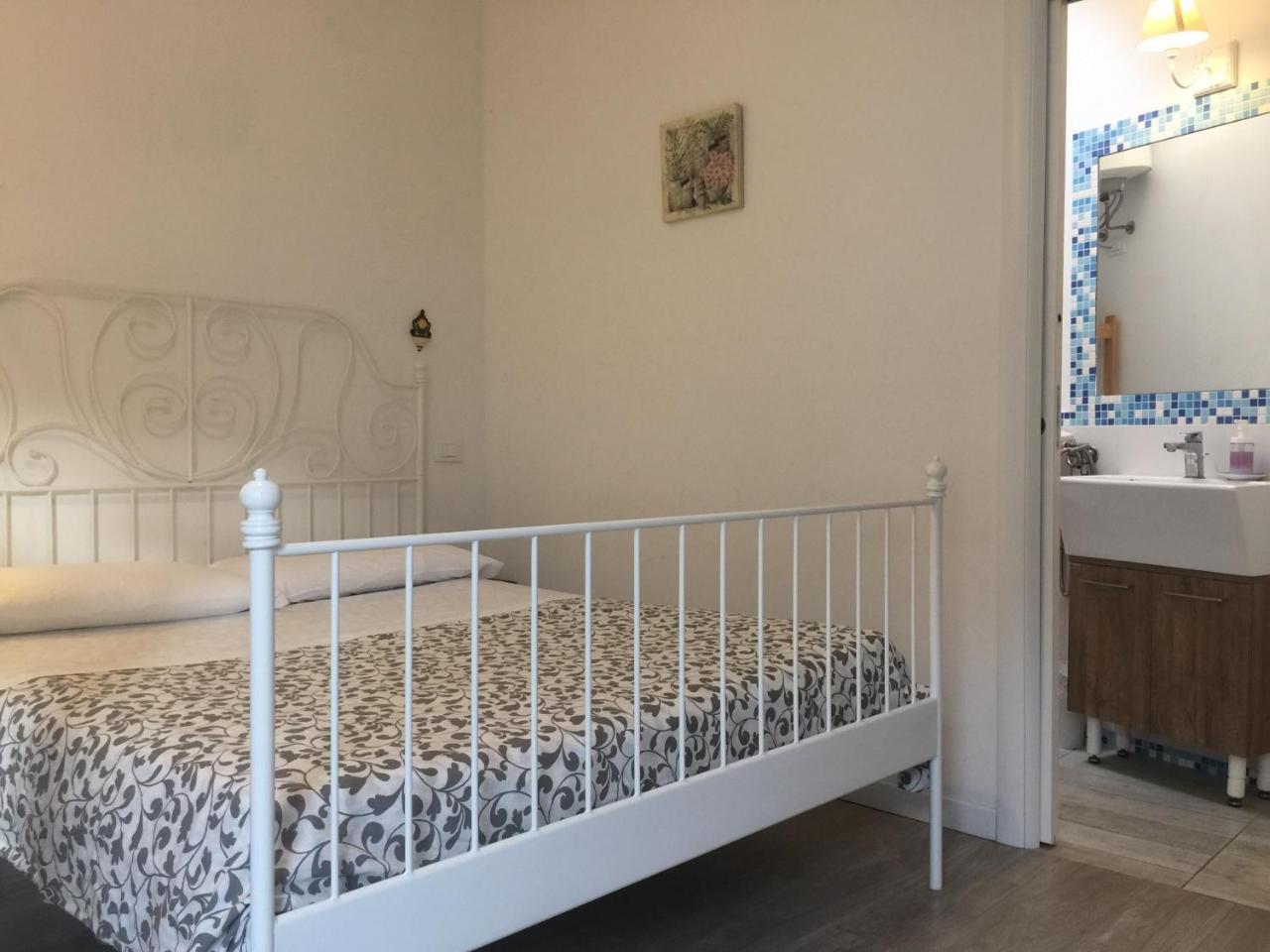 B&B Xenia Patti Exteriör bild